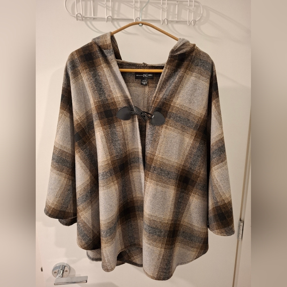 INC Women's Plaid Cape/Poncho with Hood & Toggle Closure (One Size)